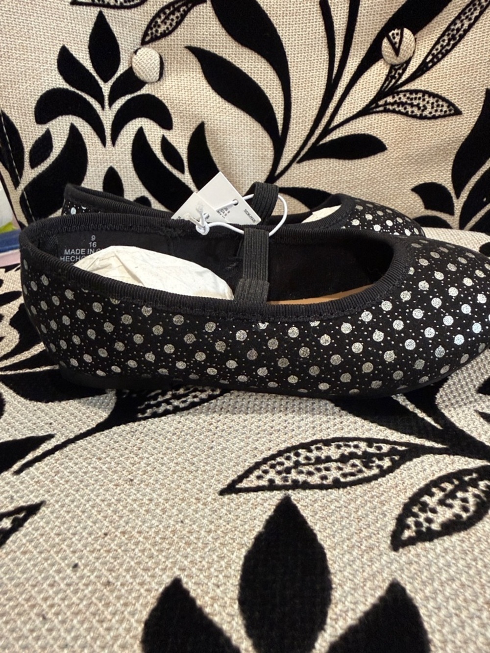 Old Navy Black Mary Jane Flats with Silver Polka Dots - Picture 4 of 5
